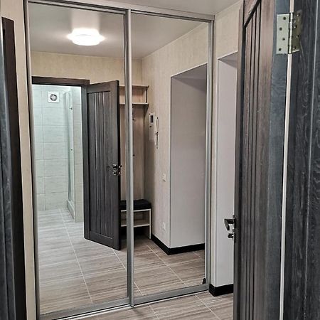 НОВАЯ КВАРТИРА на пр. Соборном возле ЗНУ Запорожье Экстерьер фото